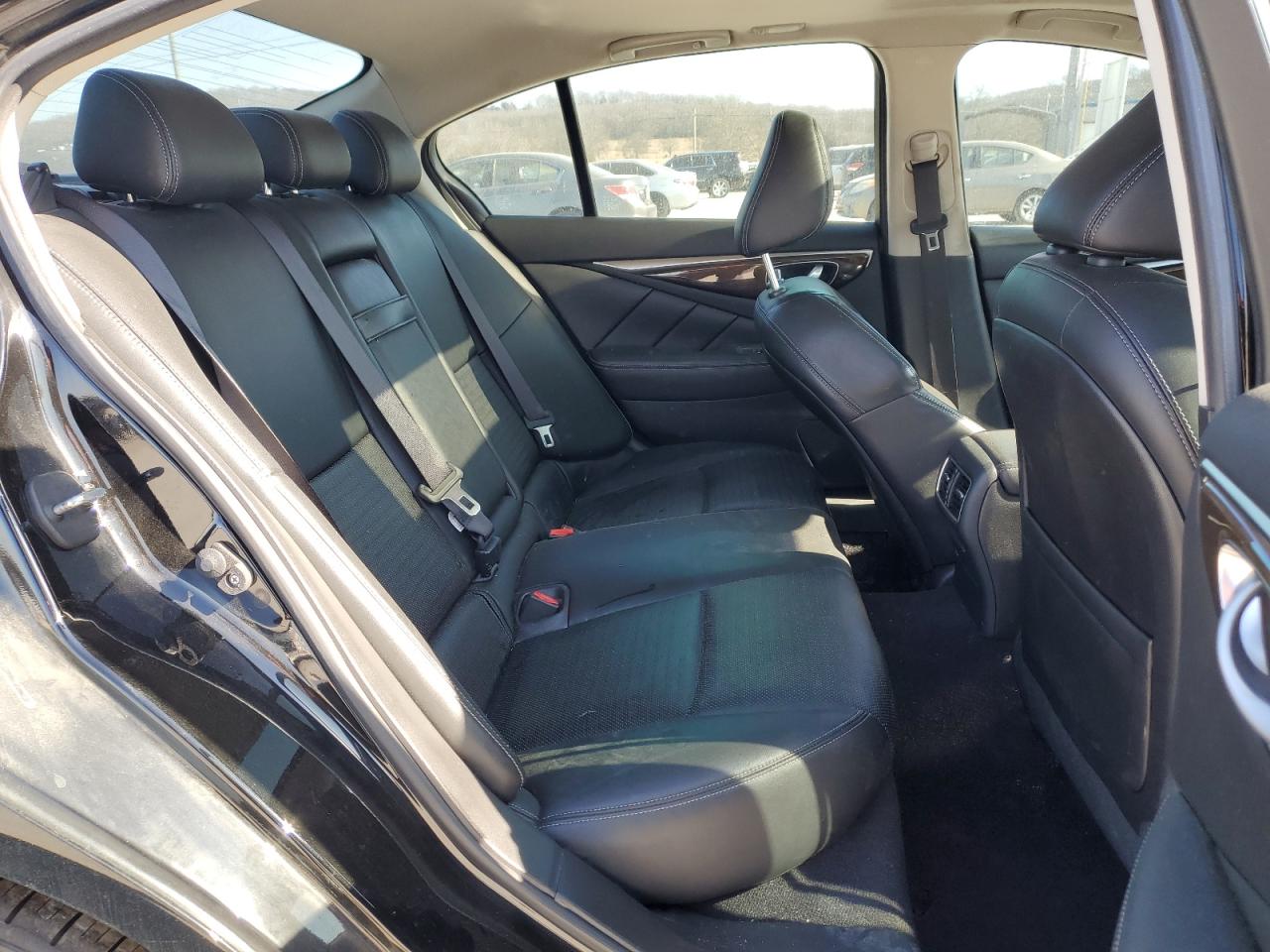 2016 Infiniti Q50 - Image 10