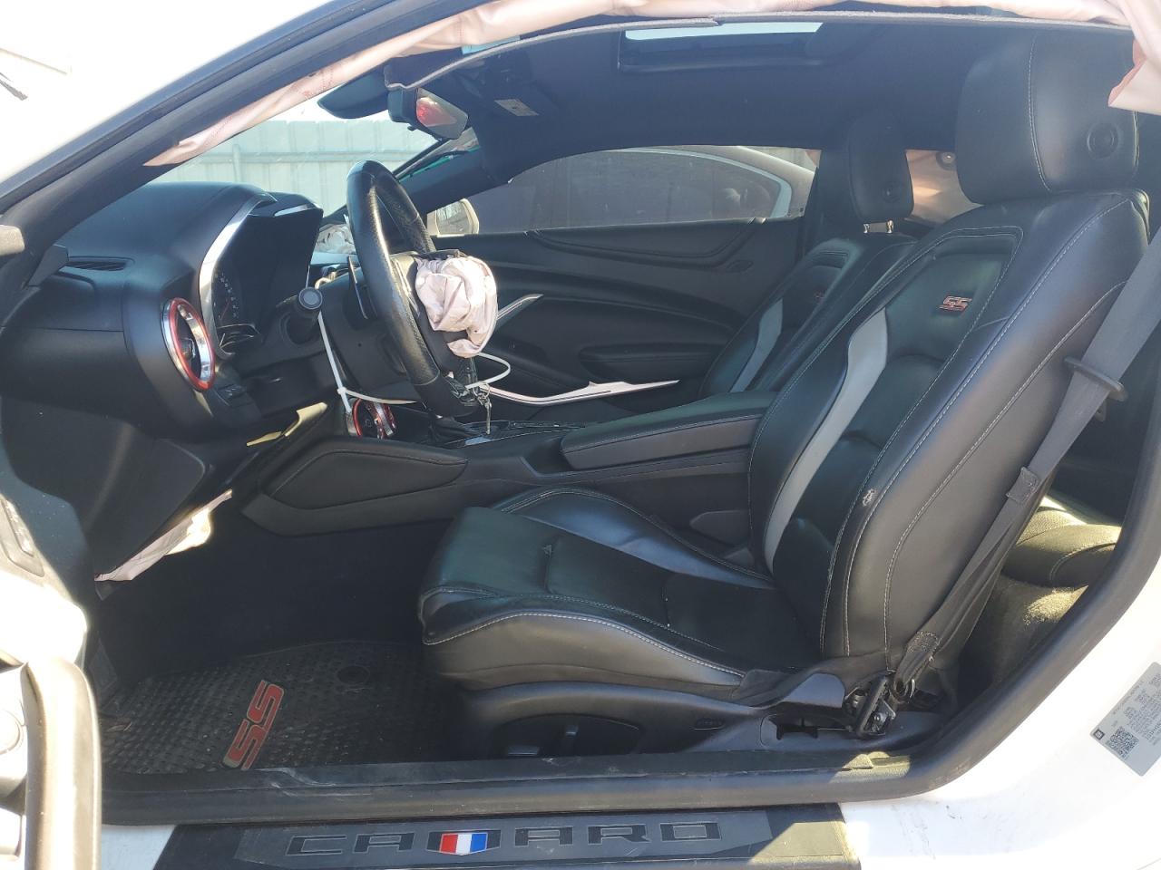 2020 Chevrolet Camaro - Image 7