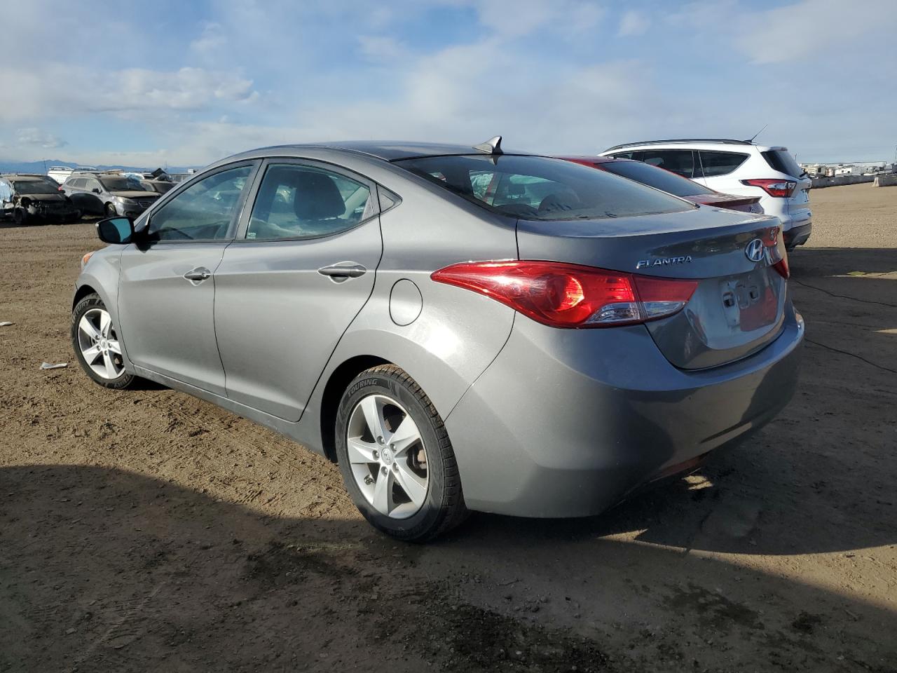 2013 Hyundai Elantra - Image 2