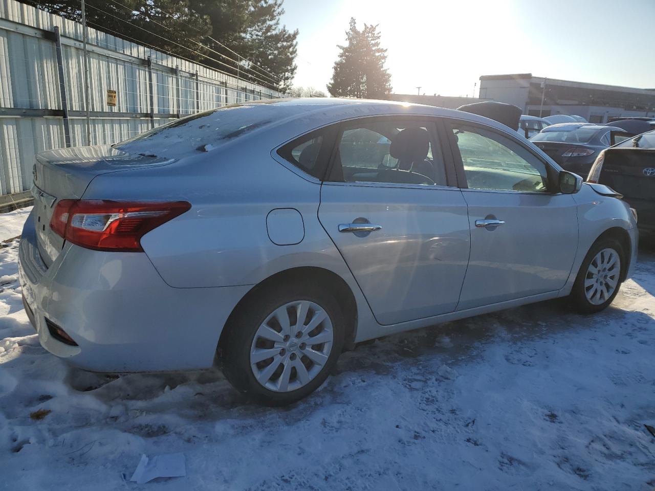 2019 Nissan Sentra - Image 3