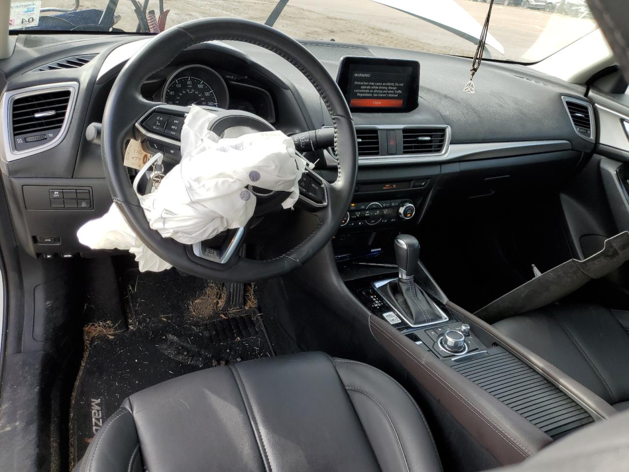 2018 Mazda 3 - Image 8