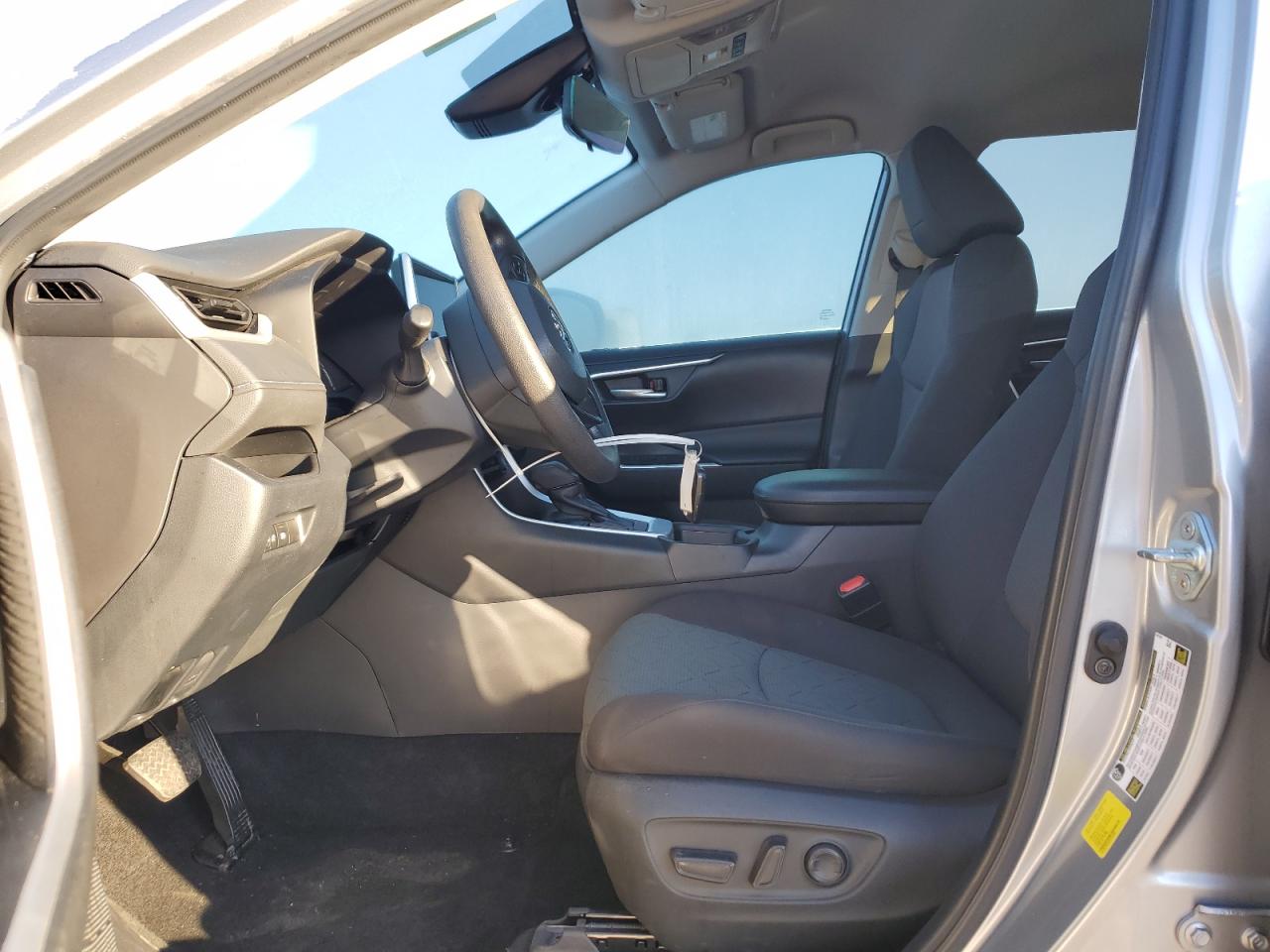 2023 Toyota RAV 4 - Image 7