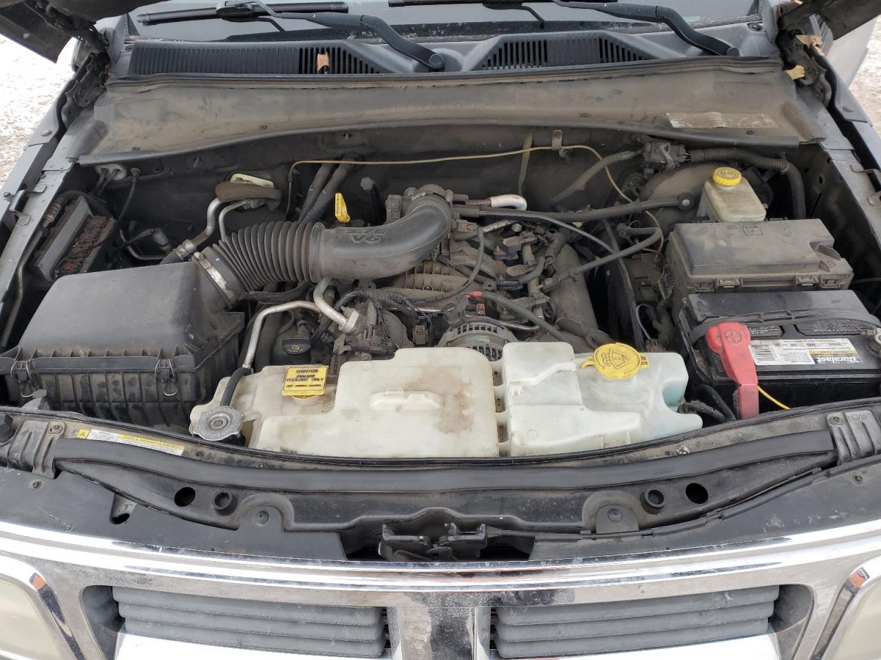 2008 Dodge Nitro - Image 12