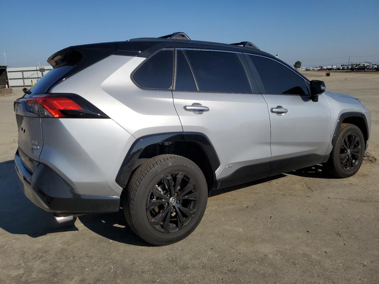 2024 Toyota RAV 4 - Image 3