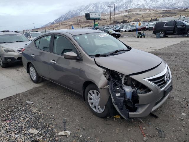  NISSAN VERSA 2016 Серый