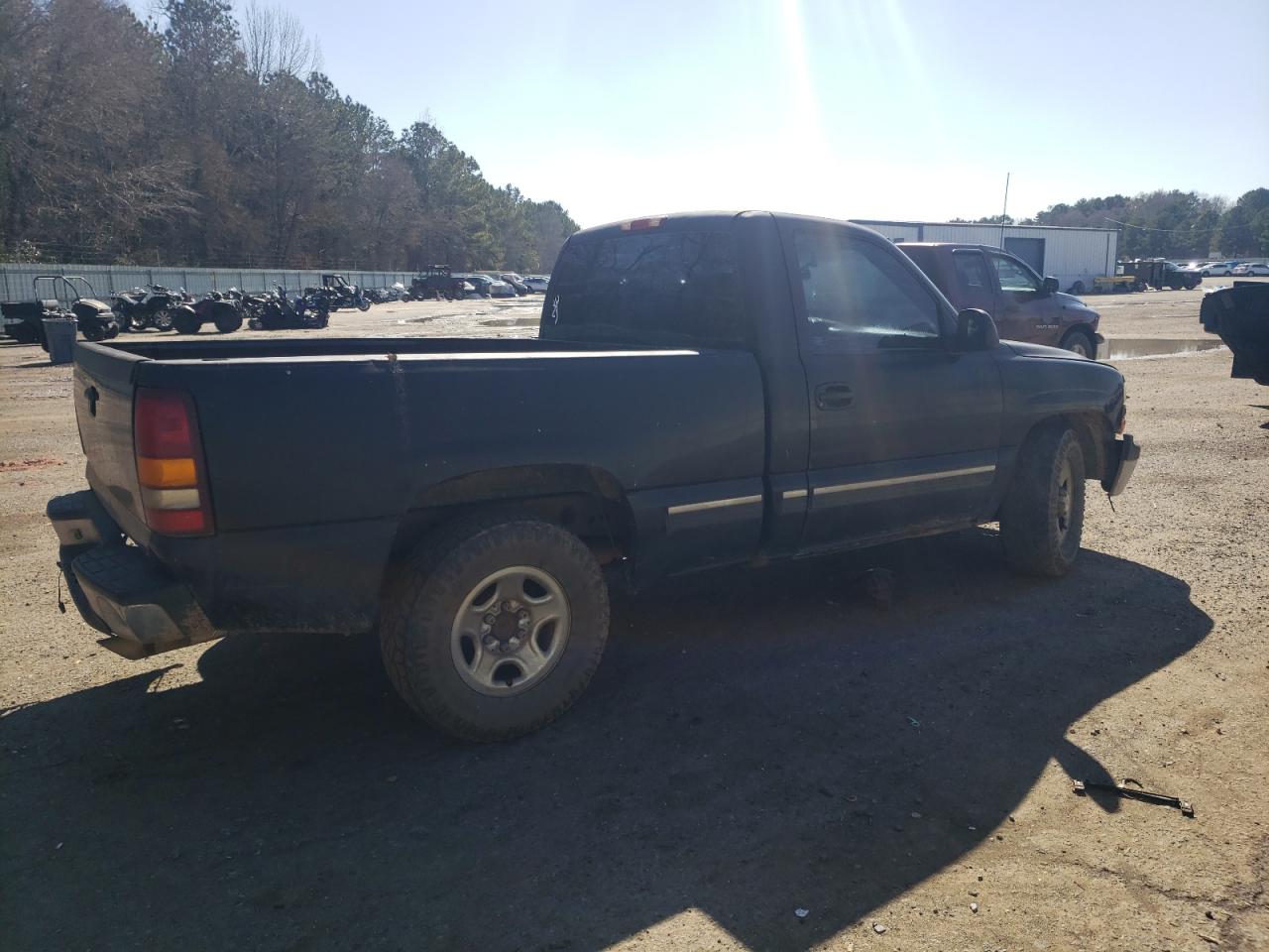 2001 Chevrolet Silverado - Image 3