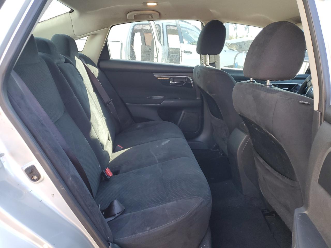2014 Nissan Altima - Image 10