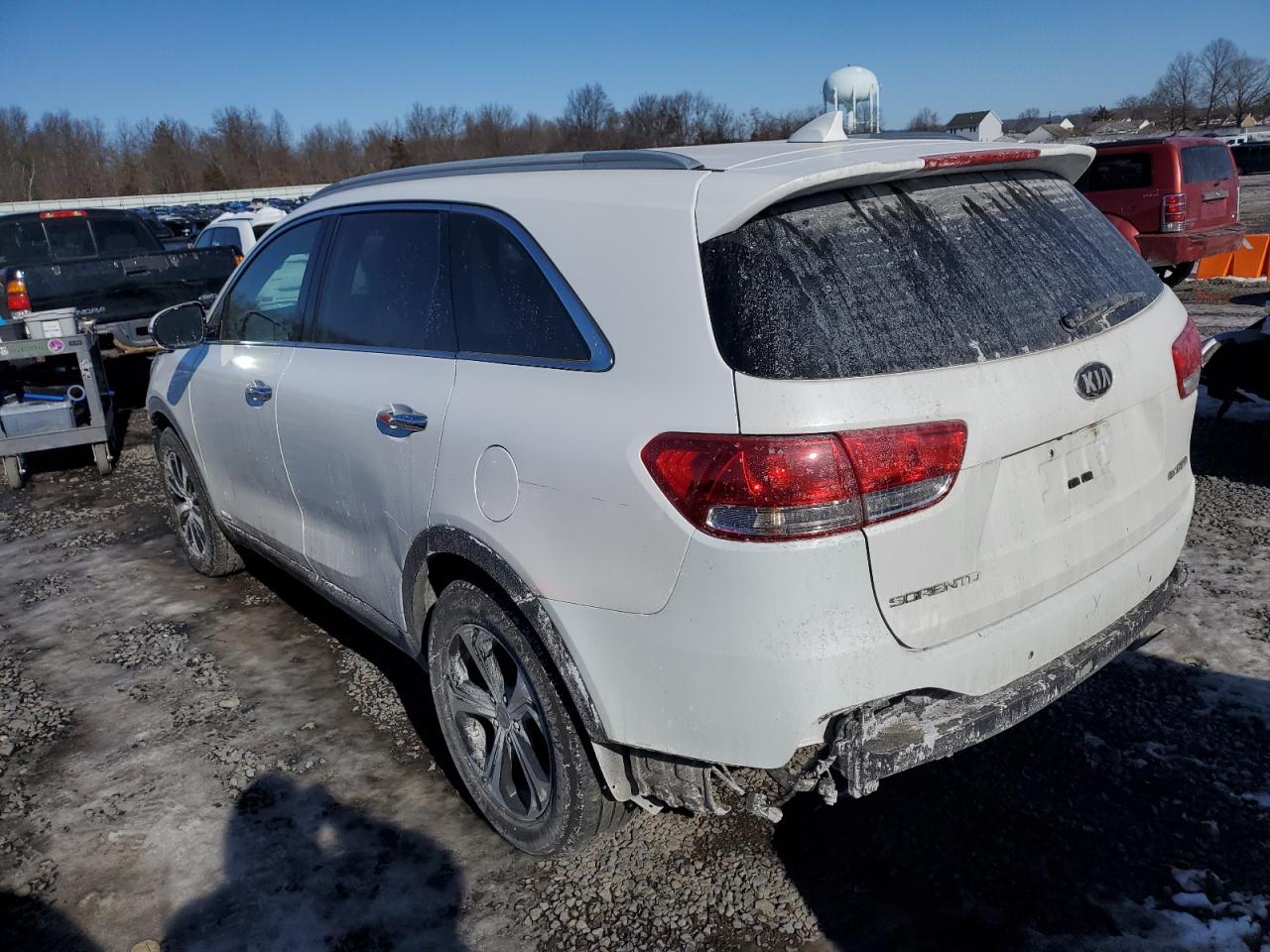 2016 Kia Sorento - Image 2