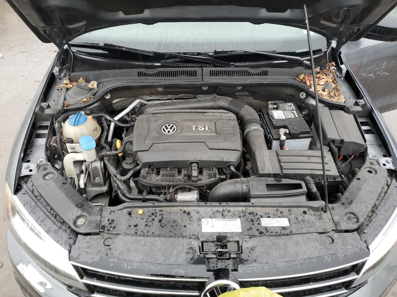 2015 Volkswagen Jetta - Image 11