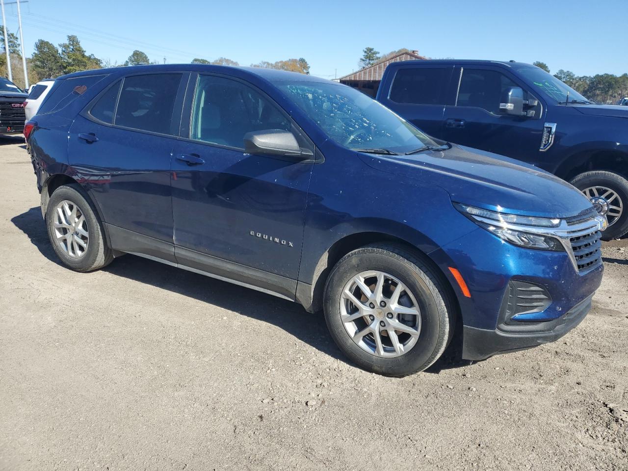 2022 Chevrolet Equinox - Image 4