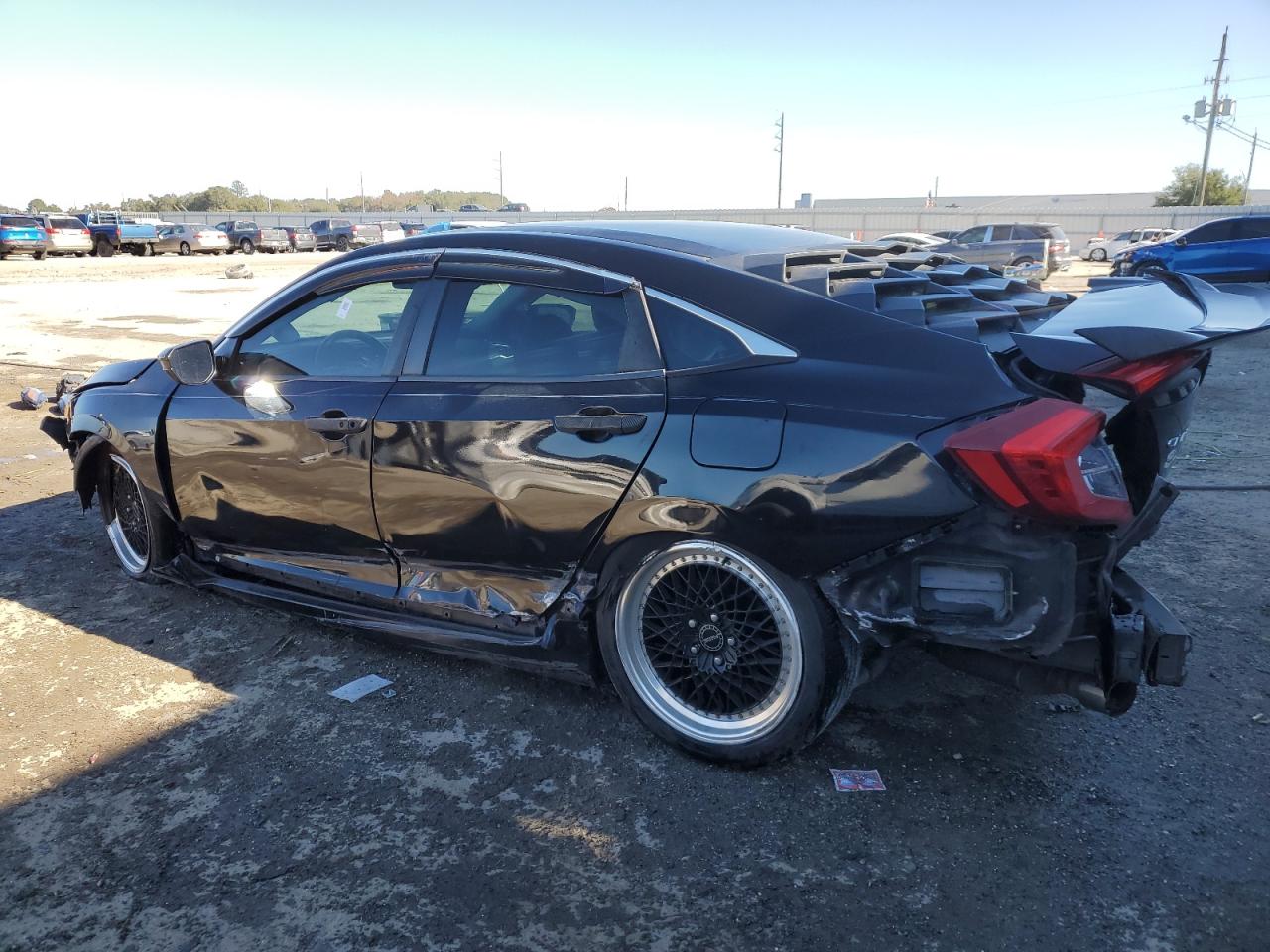 VIN 19XFC2F77GE085308 2016 HONDA CIVIC no.2