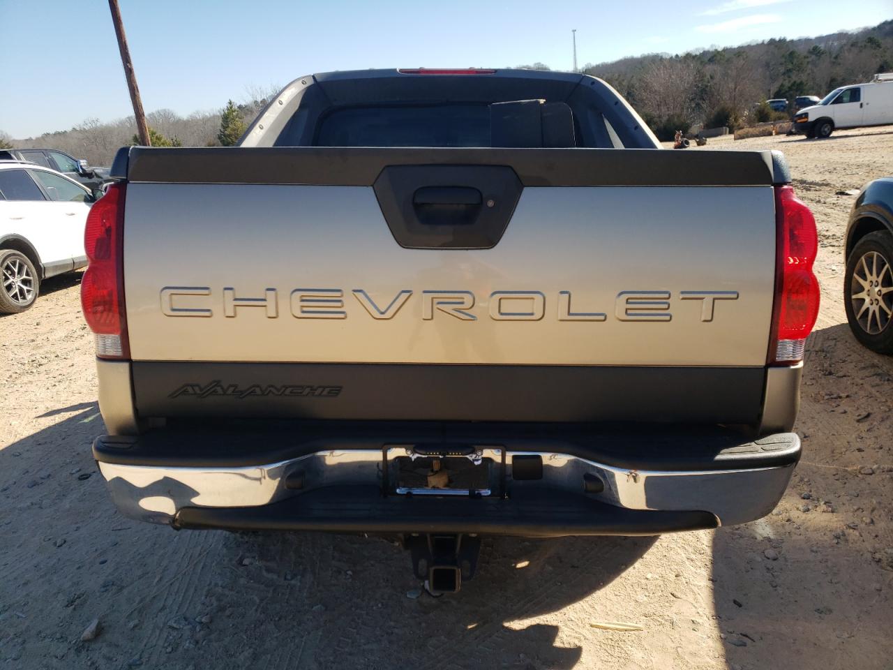2006 Chevrolet Avalanche - Image 6