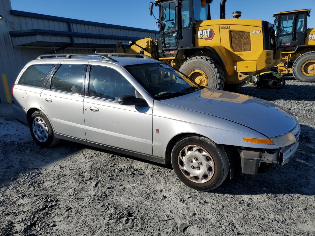 2001 Saturn LW - Image 4