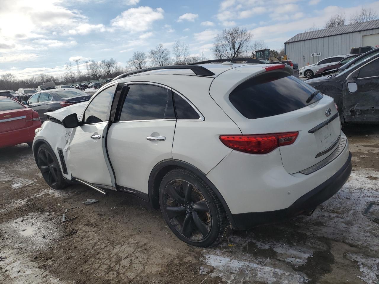 2015 Infiniti QX70 - Image 2