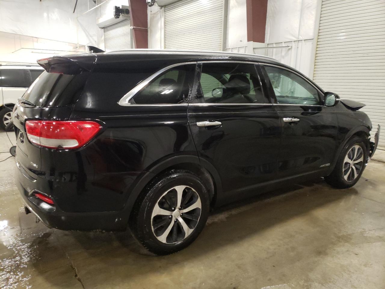 2017 Kia Sorento - Image 3