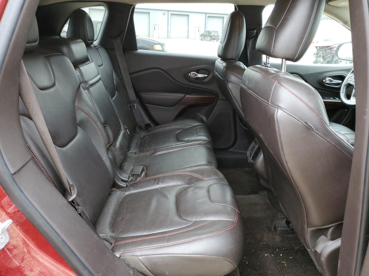 2015 Jeep Cherokee - Image 11