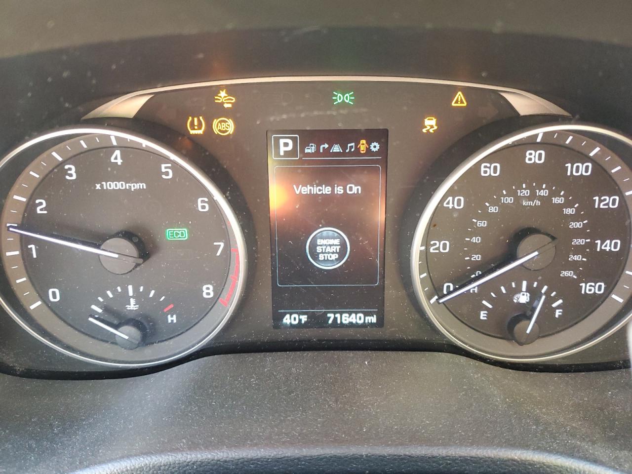 2017 Hyundai Elantra - Image 9
