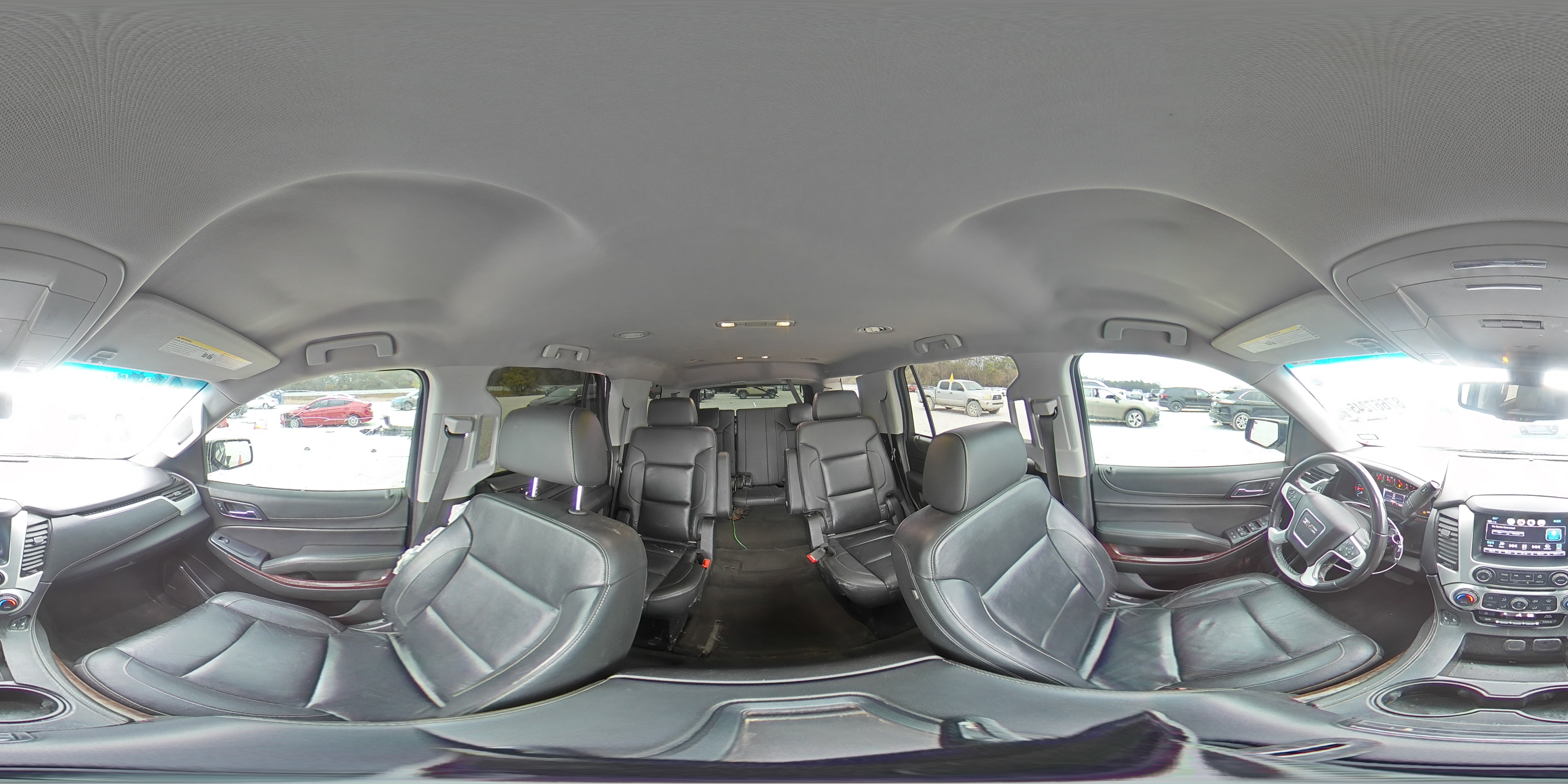 2018 GMC Yukon - Image 16