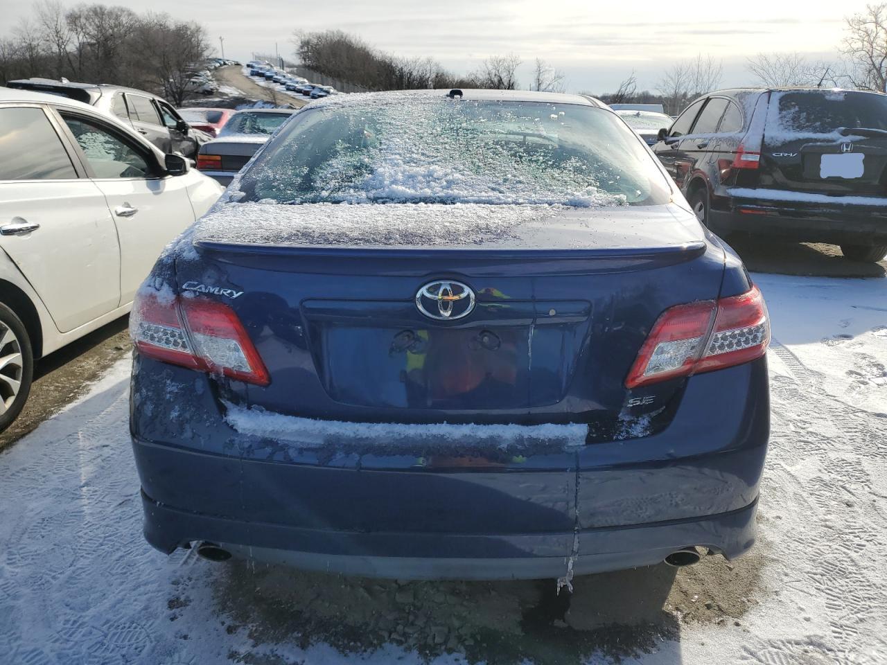 2011 Toyota Camry - Image 6