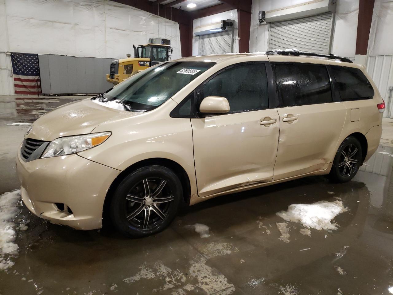 2011 Toyota Sienna - Image 1