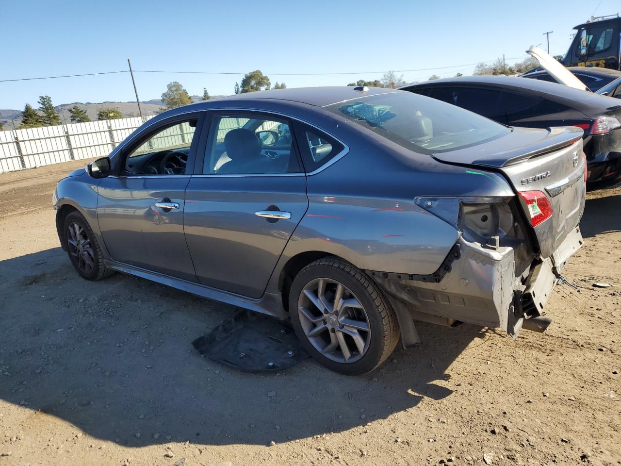 2015 Nissan Sentra - Image 2