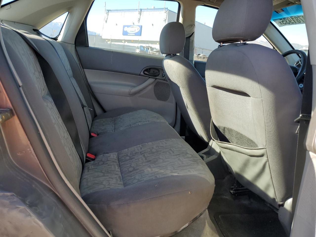 2005 Ford Focus - Image 10