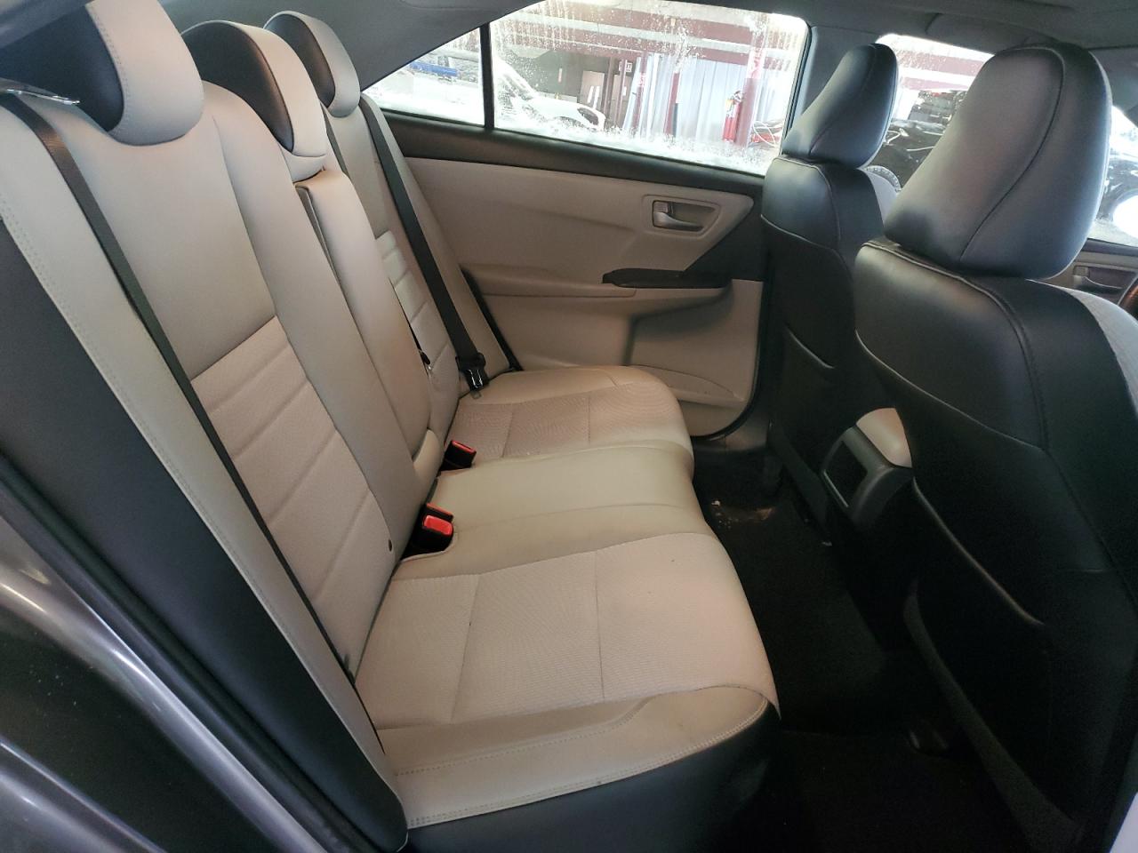2017 Toyota Camry - Image 10
