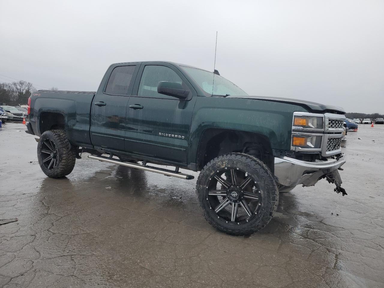 2015 Chevrolet Silverado - Image 4