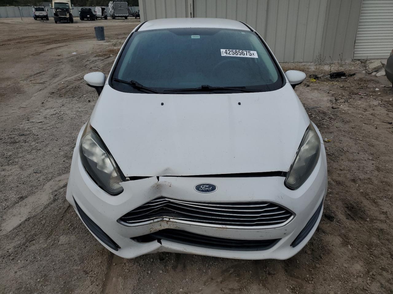 2016 Ford Fiesta - Image 5