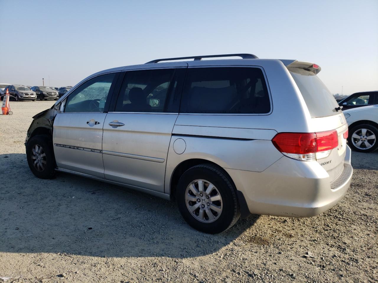 2008 Honda Odyssey - Image 2