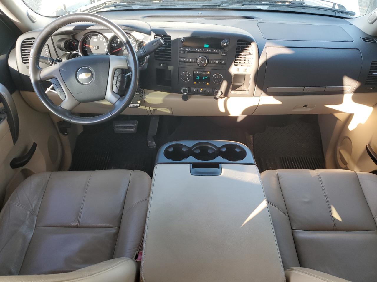 2011 Chevrolet Silverado - Image 8