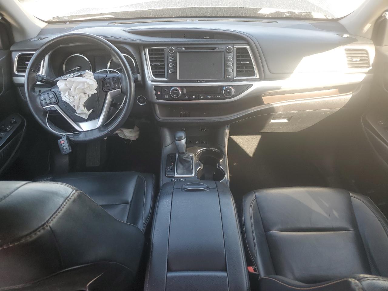 2015 Toyota Highlander - Image 8