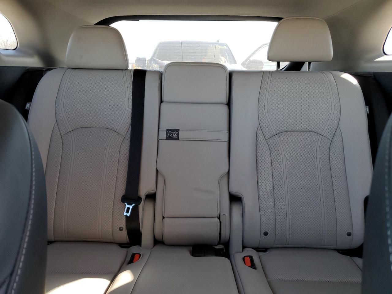 2017 Lexus RX - Image 10