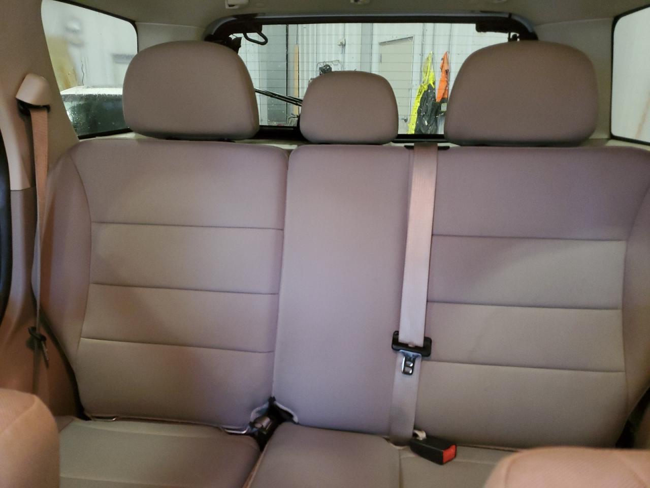 2011 Ford Escape - Image 10