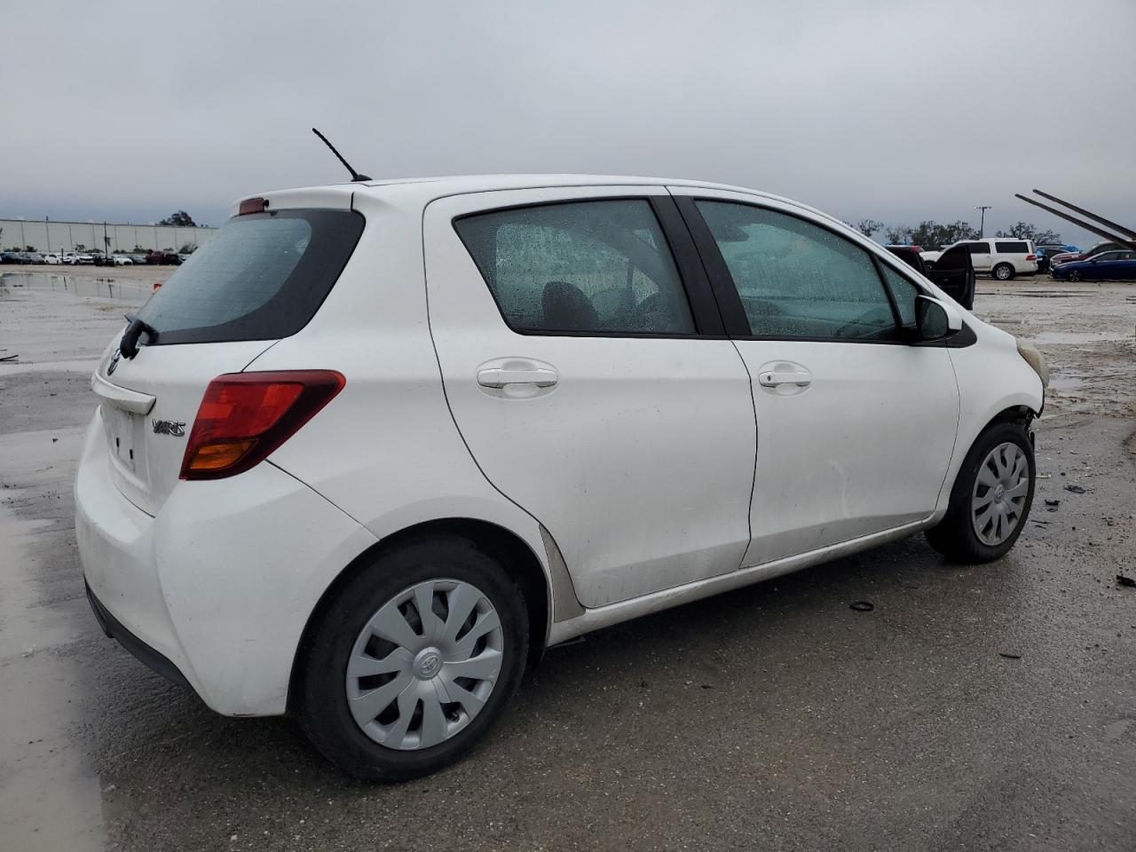 2017 Toyota Yaris - Image 3