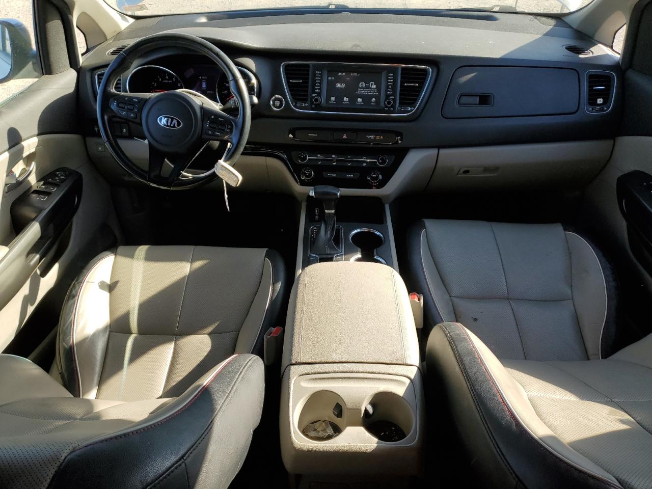 2020 Kia Sedona - Image 8