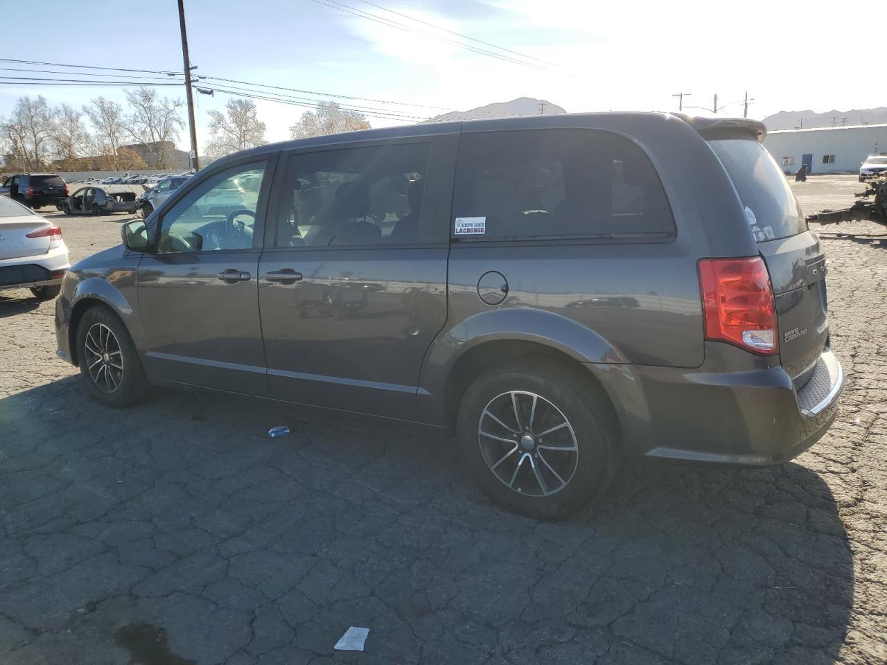 2018 Dodge Caravan - Image 2