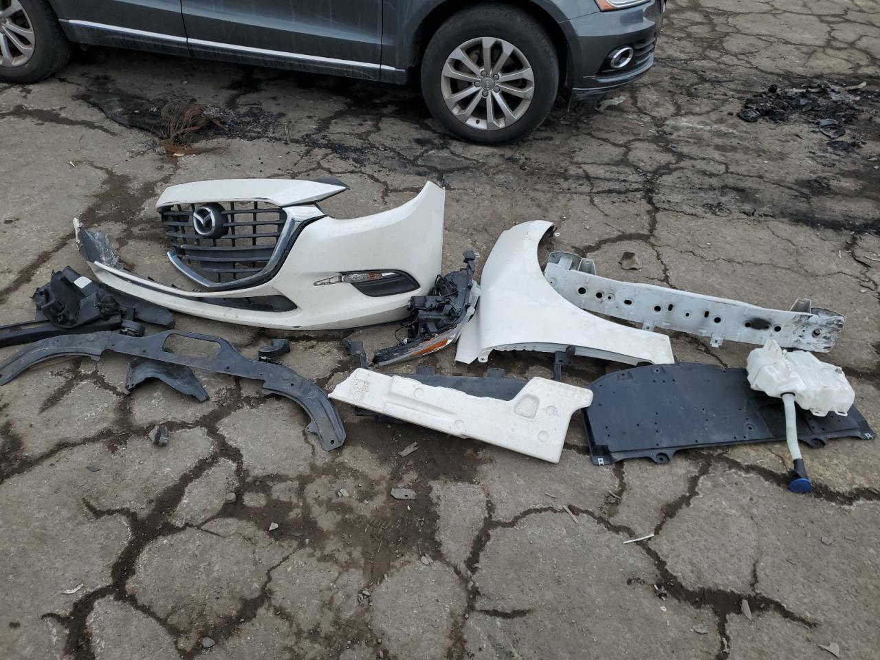 2018 Mazda 3 - Image 12