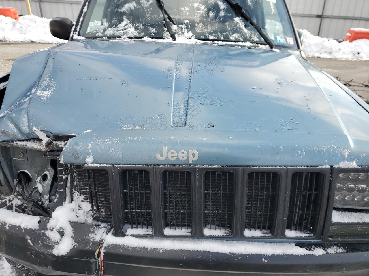 1997 Jeep Grand Cherokee - Image 12