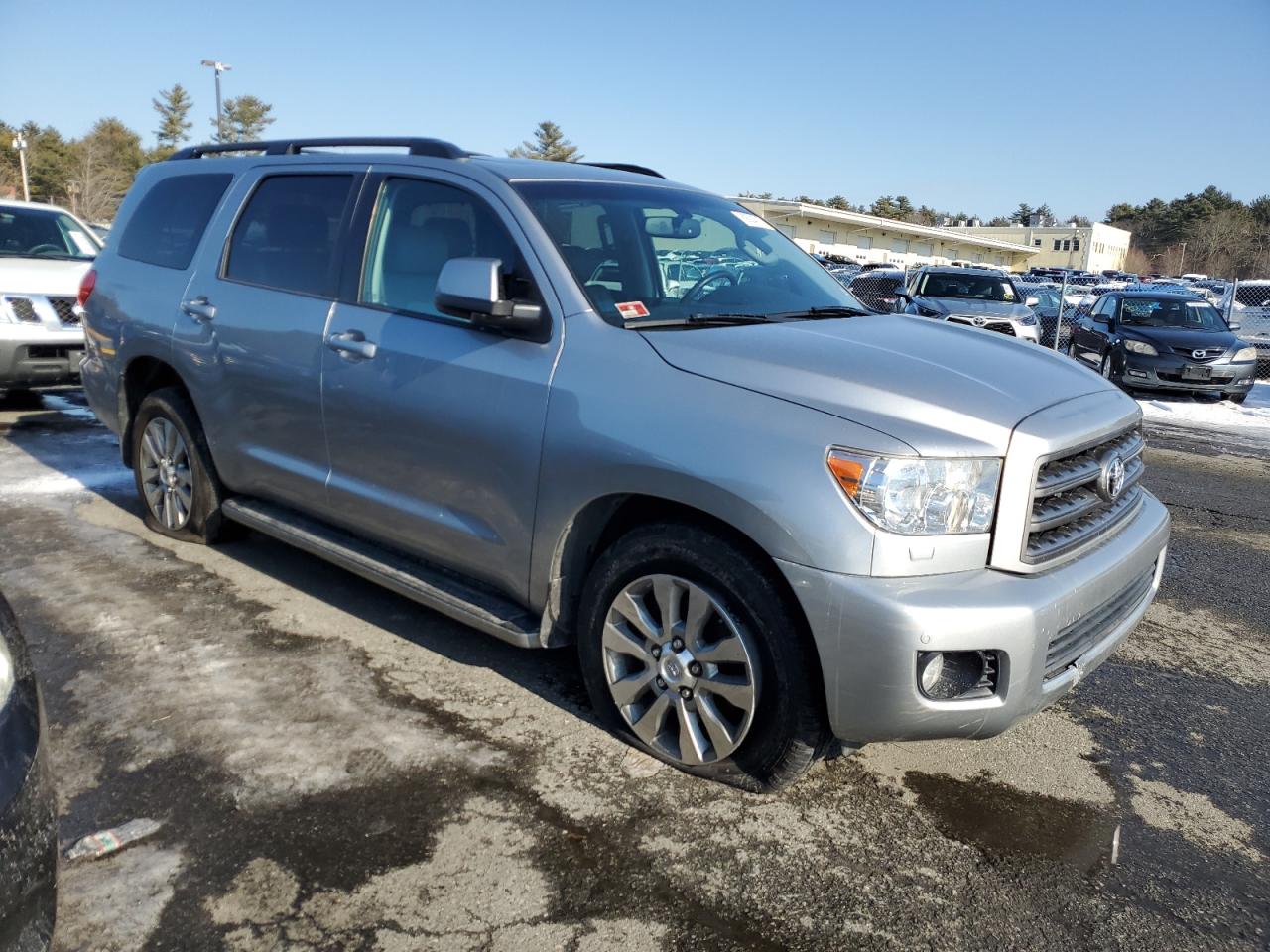 2014 Toyota Sequoia - Image 4