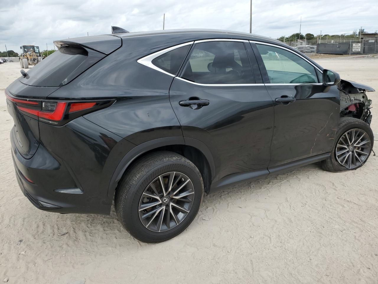 2023 Lexus NX - Image 3