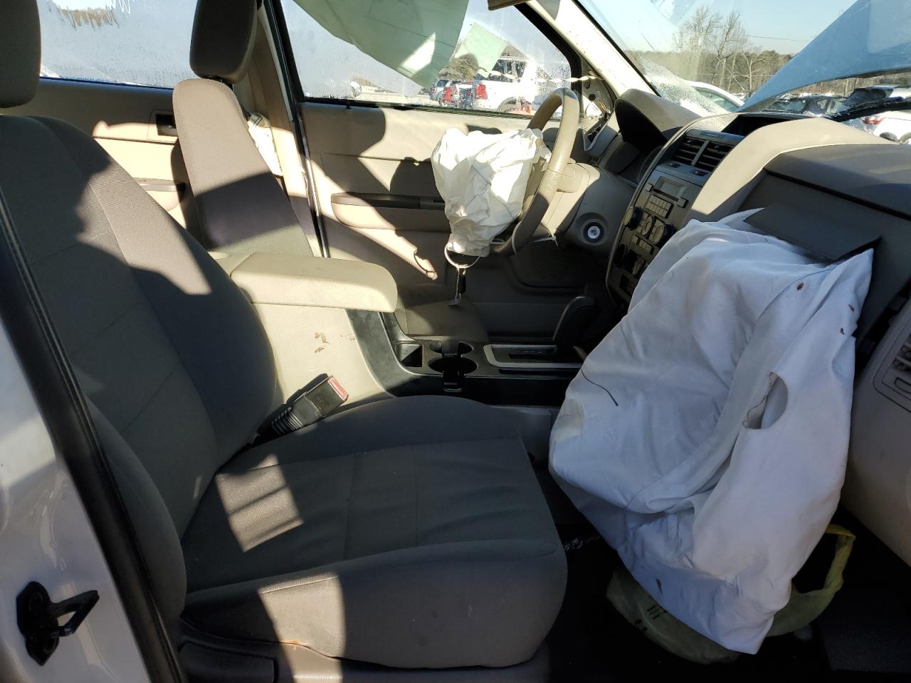 2010 Ford Escape - Image 7