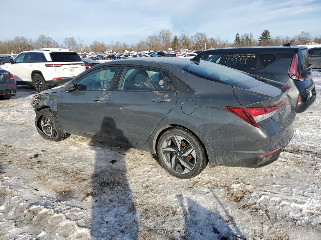 2023 Hyundai Elantra - Image 2