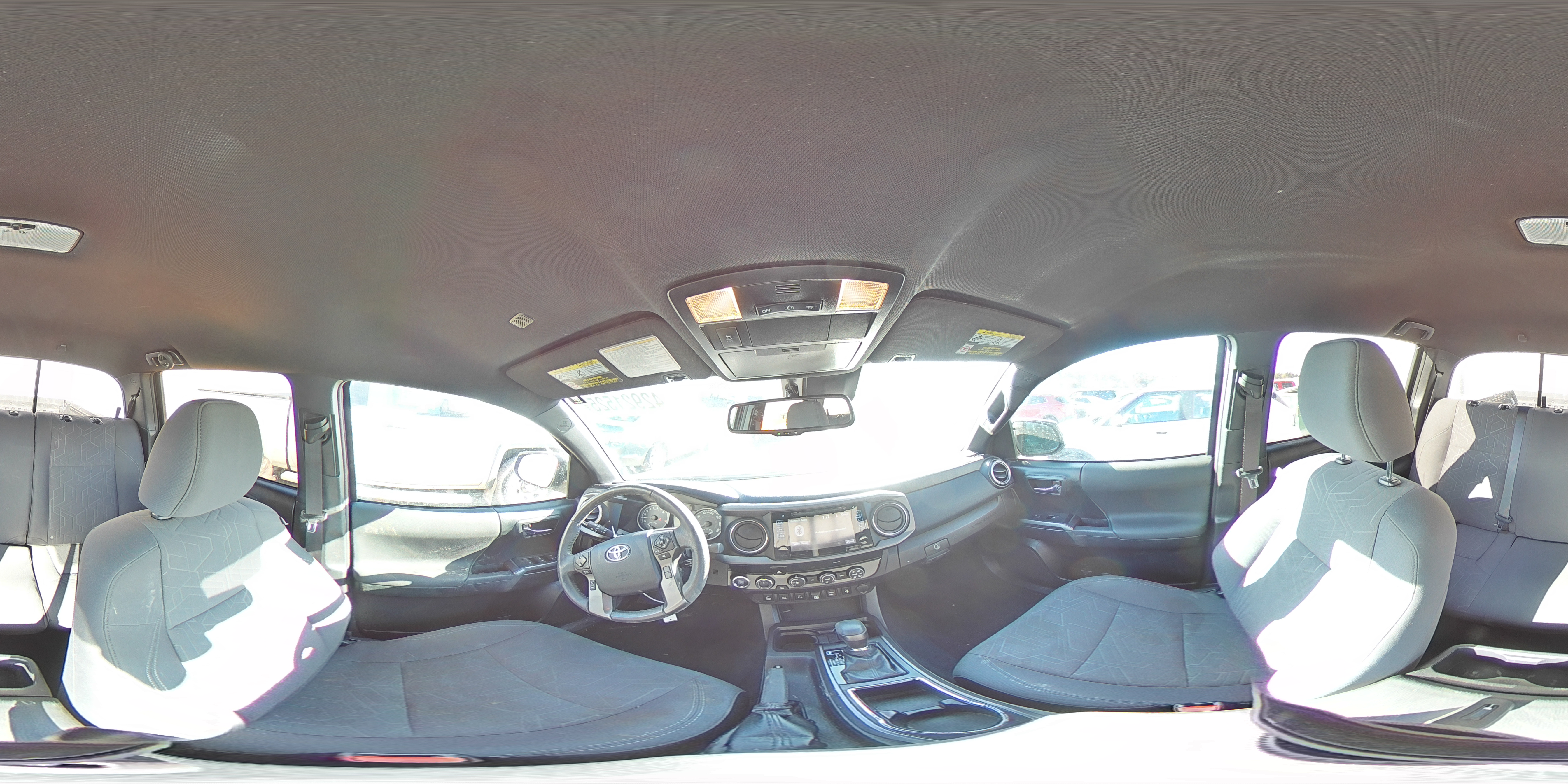 2019 Toyota Tacoma - Image 14