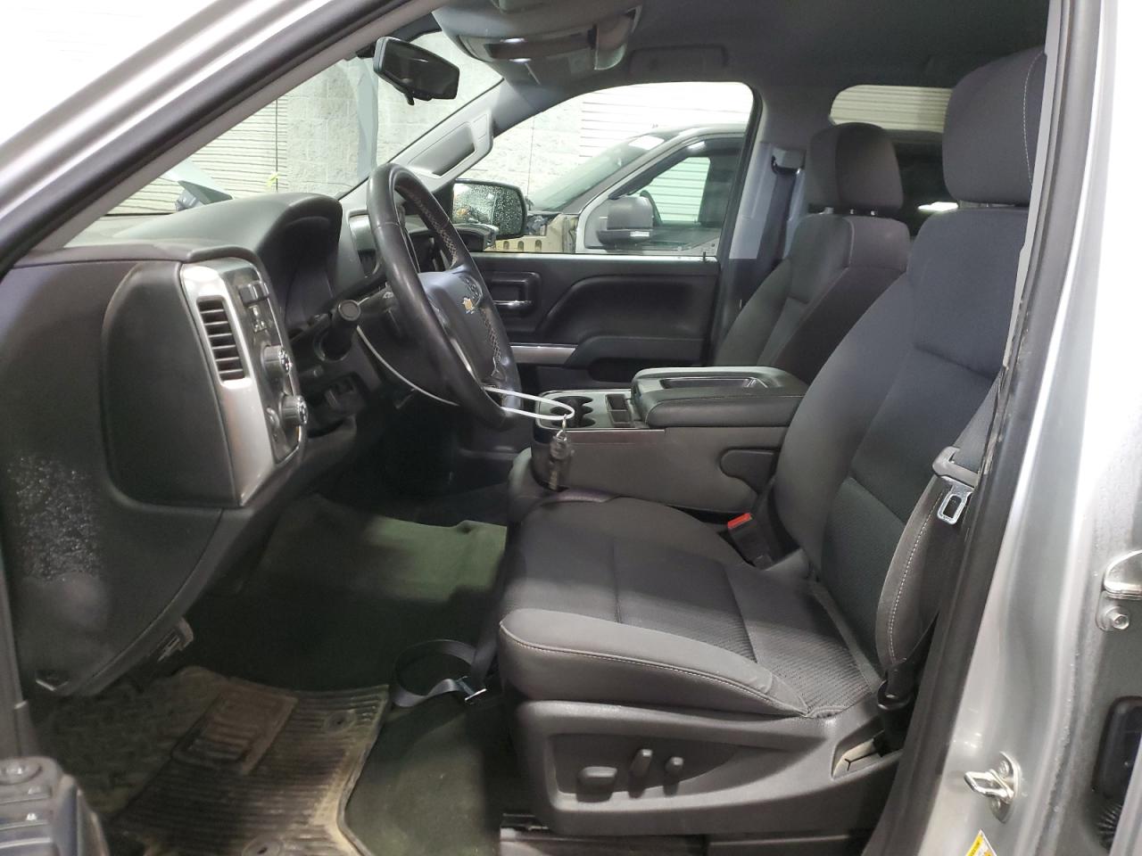 2016 Chevrolet Silverado - Image 7