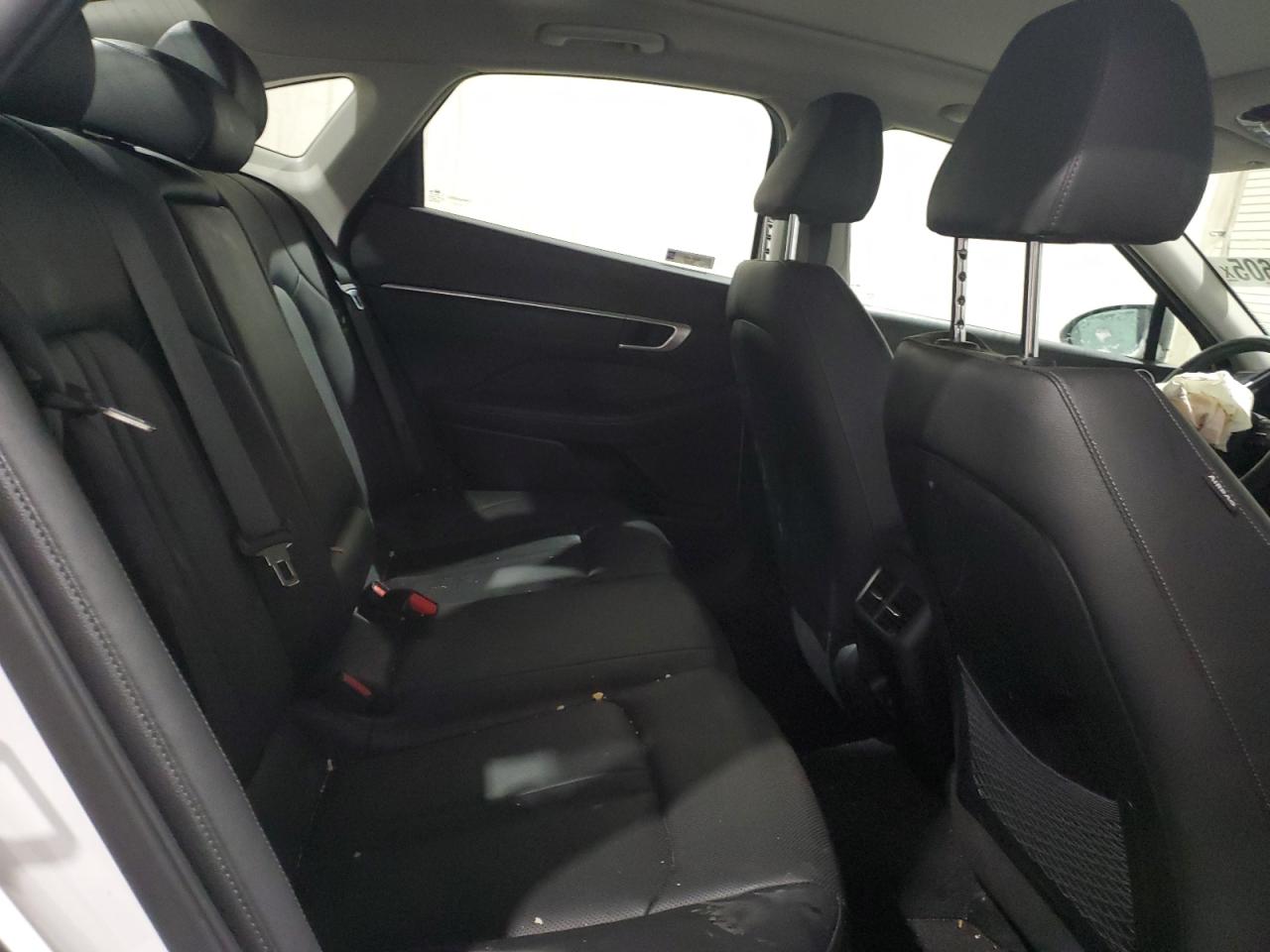 2022 Hyundai Sonata - Image 11