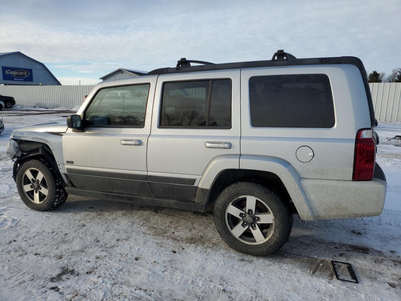 2008 Jeep Commander - Image 2