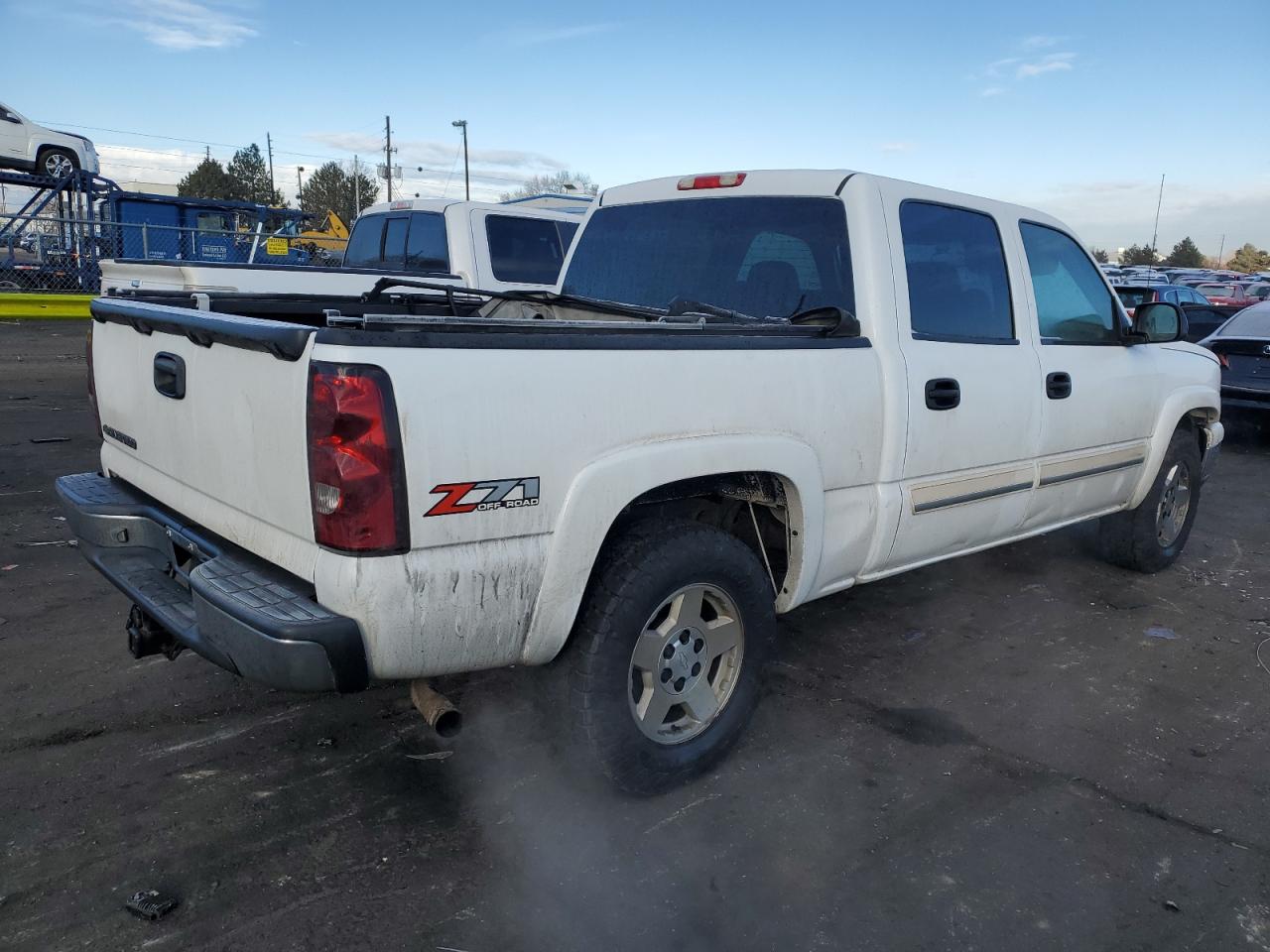 2006 Chevrolet Silverado - Image 3