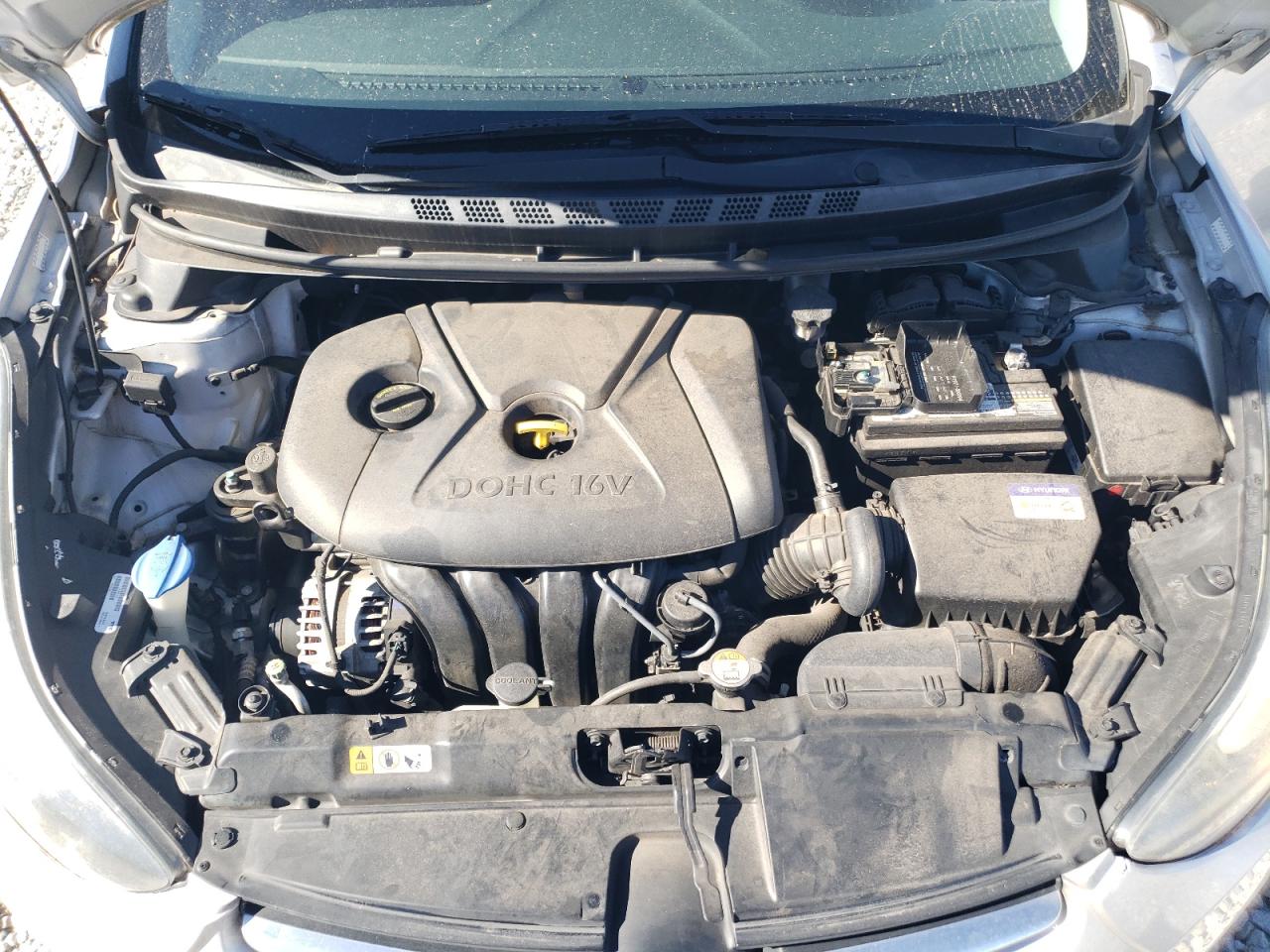 2015 Hyundai Elantra - Image 11