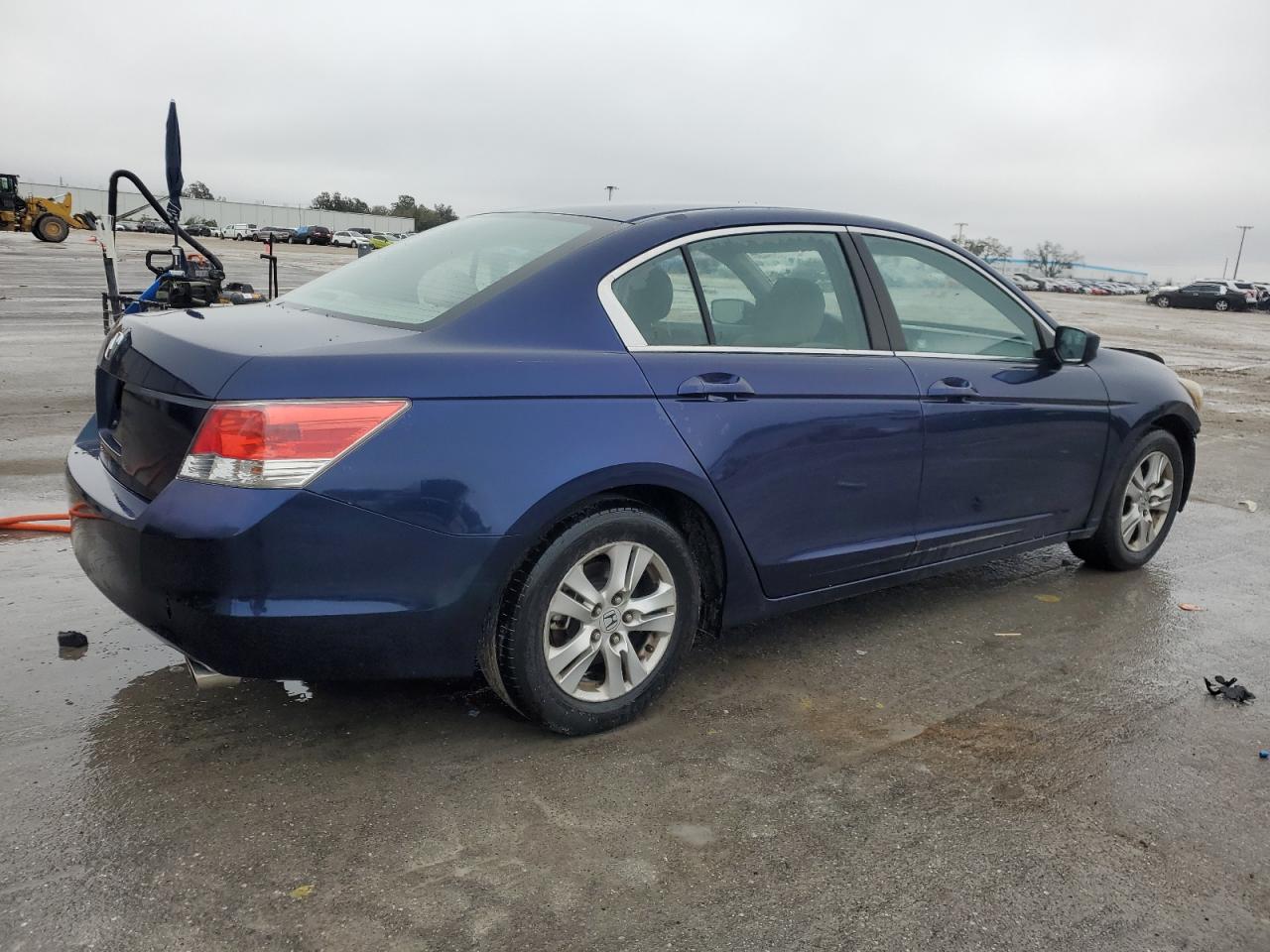 2009 Honda Accord - Image 3